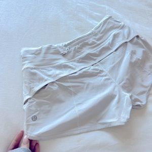 White Lulu Speed Up Short 2.5"